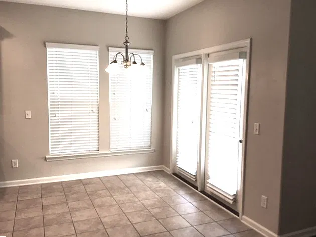 3 bed, 2.5 bath, 1569 sqft, $2,175 — Photo 4
