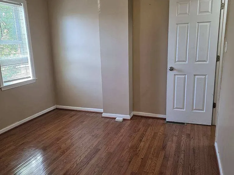 428 S Jackson St — Photo 20