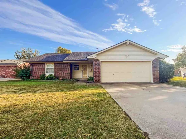 616 W Cherry St, Drumright, OK 74030