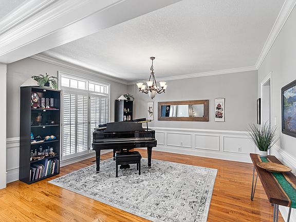 4th image of 3329 Cumberland Hills Cir NW