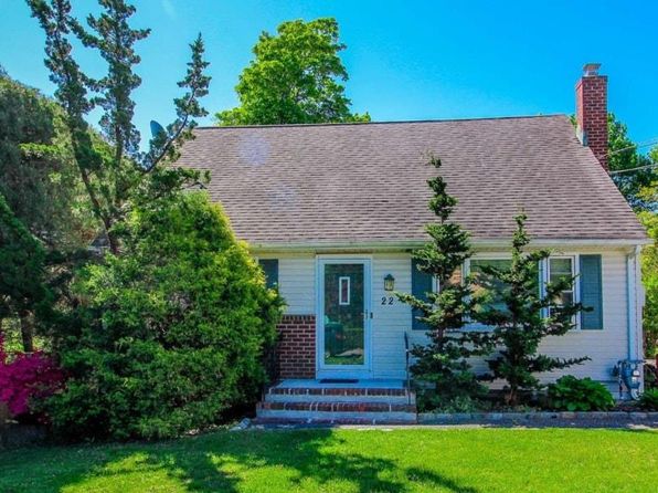 22 Lawrence Hill Rd