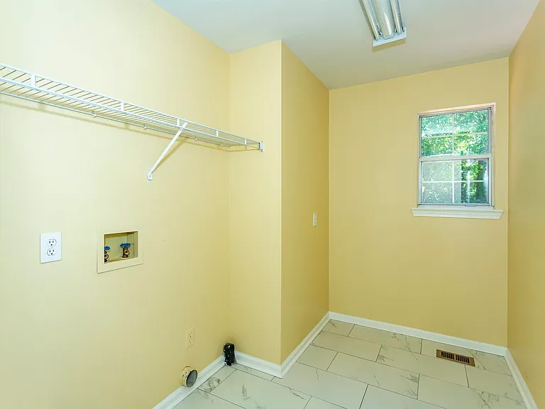 713 Jason Cir — Photo 31