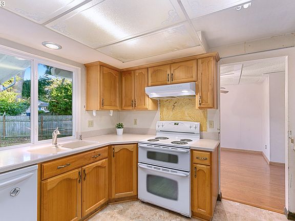 4th image of 8209 NW 4th Ave