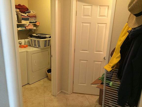 4th image of 3652 Carisbrook Dr