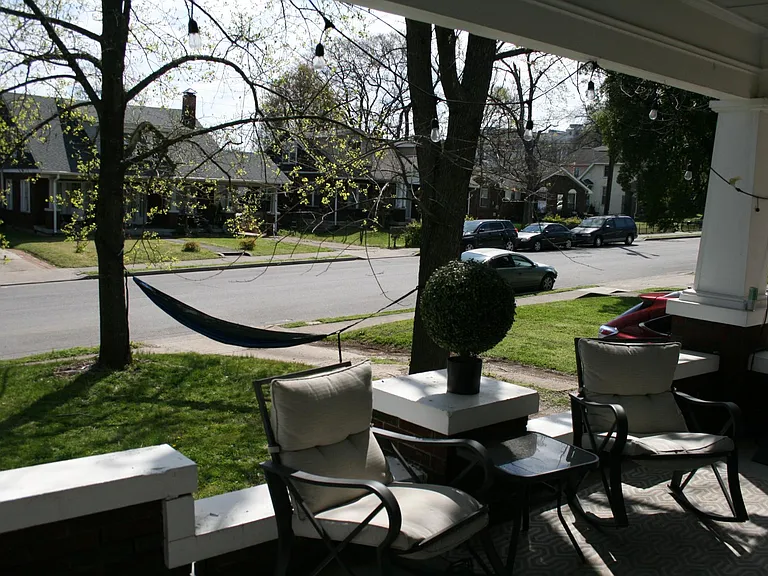 1605 Villa Pl — Photo 21