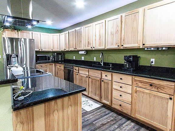 3rd image of 104 Hope Ln