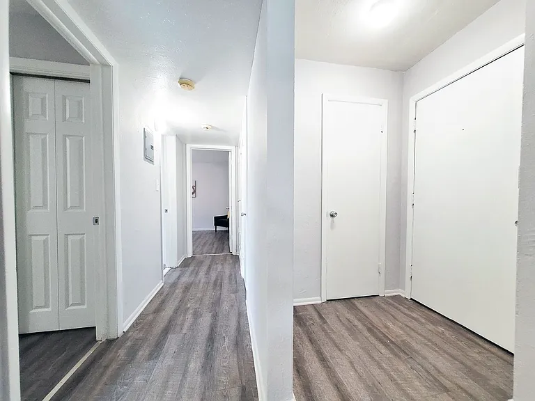 Smartland Lee-Mustang Apartments — Photo 28