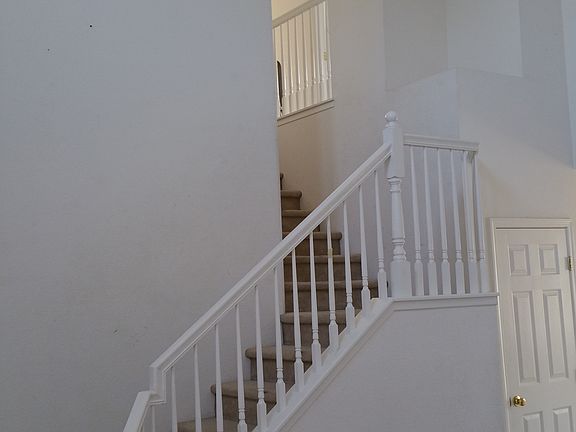 5th image of 13385 Applewood Way