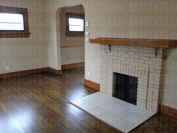 3rd image of 140 E Norman Ave