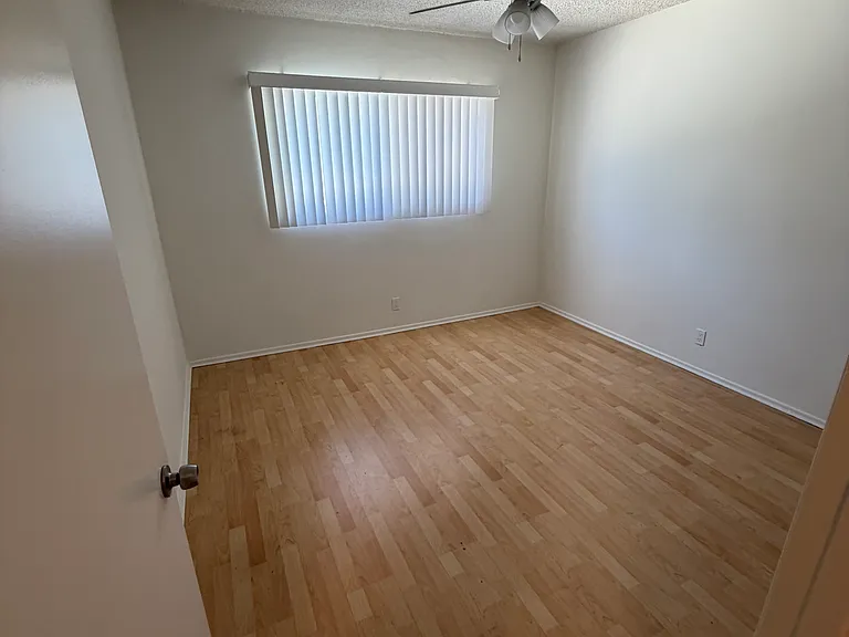 2741 Piedmont Ave #9 — Photo 11