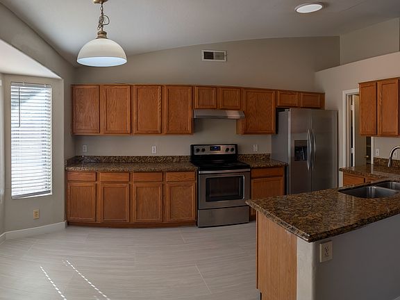 3rd image of 2985 E Tulsa St