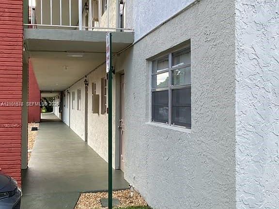 5th image of 605 S State Road 7 APT 1H