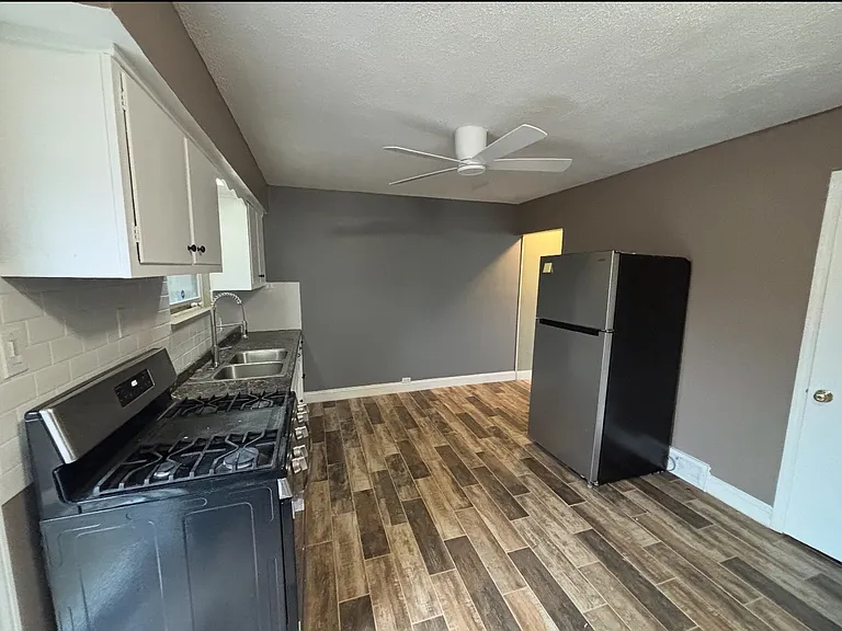 5976 Engle Rd — Photo 1