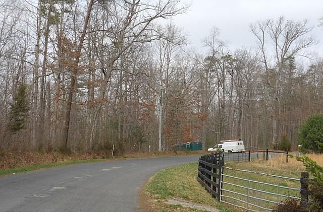 2nd image of 587 Deer Crossing Ln