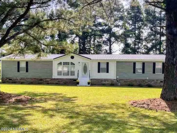 117 Pridgen Acres Drive, Clarkton, NC 28433