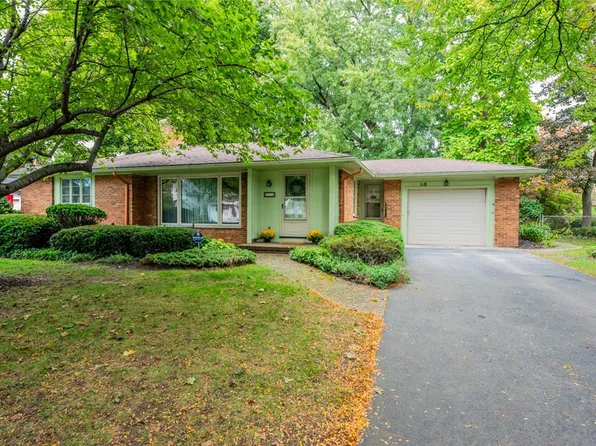 118 Briarwood Dr, Rochester, NY 14617