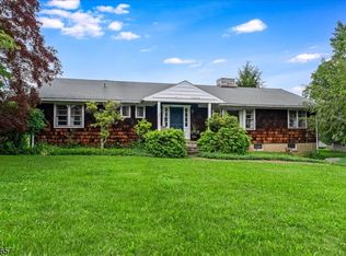 18 Pottersville Rd, Gladstone, NJ 07934