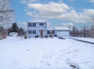 395 Rosewood Cir, Canastota, NY 13032