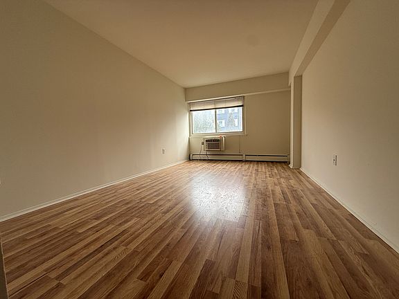 3rd image of 333 Grand Ave APT 1A