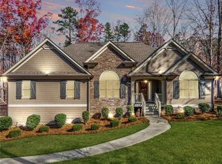 800 White Rd, White, GA 30184