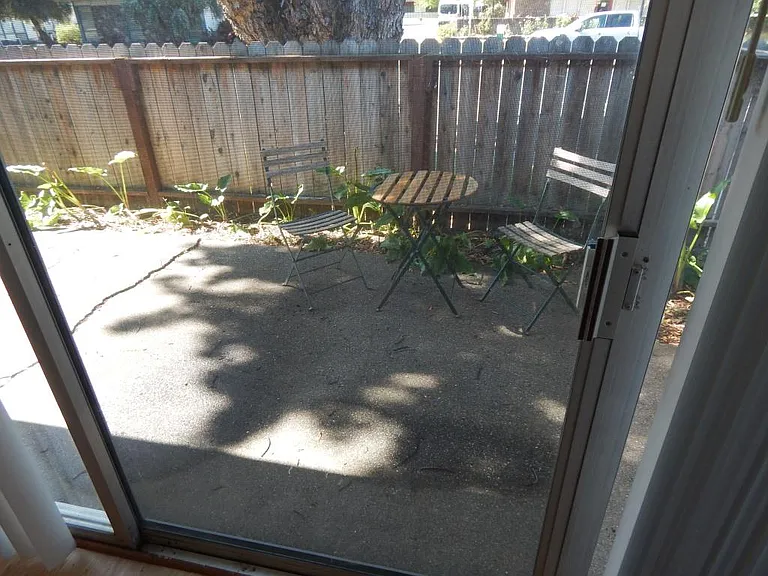 1841 E 8th St #3 — Photo 15