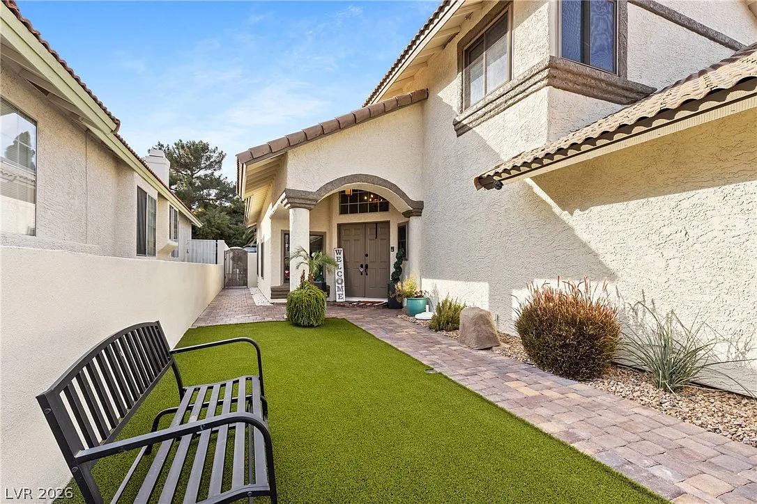 4 bed, 3.0 bath, 2579 sqft, $3,400 — Photo 4