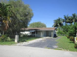 908 SE 2nd St, Belle Glade, FL 33430