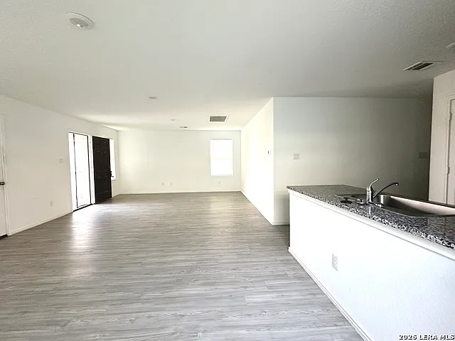 2819 Gustavo Dr — Photo 5