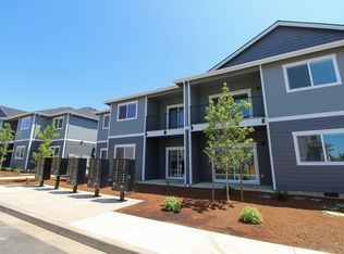 1900-1902 SE Hankel St #1902-13, Dallas, OR 97338