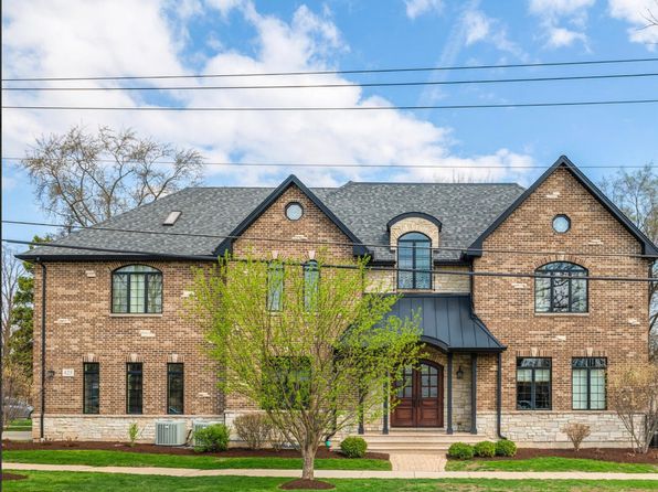 425 E Crescent Ave, Elmhurst, IL 60126