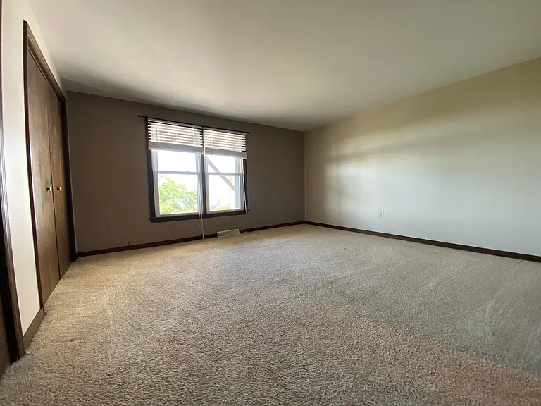 41 Bailey Ave — Photo 8