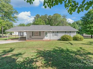 4106 Brickyard Rd, Charlotte, NC 28214