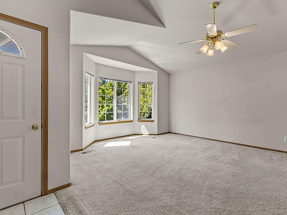4th image of 1608 Elgin Ave