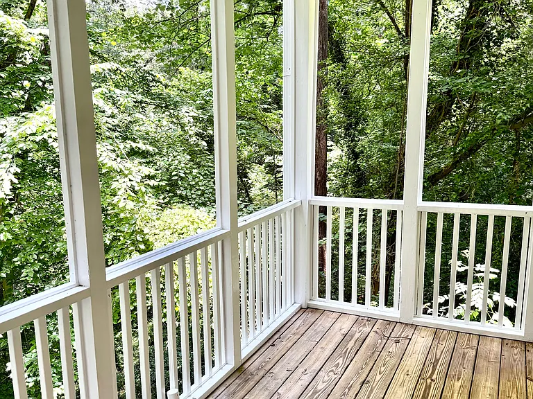 2041 English Ln — Photo 29