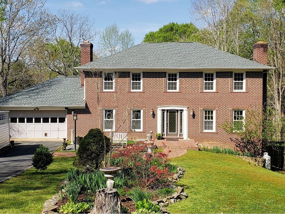 1st image of 11301 Oakhurst Ln