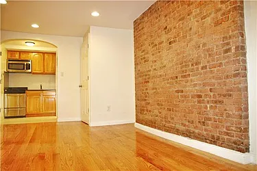 Rented by Weichert Manhattan Midtown