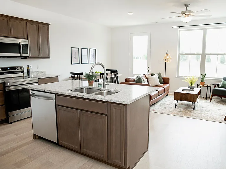 1608 Mountain Quail Cir #22 — Photo 4