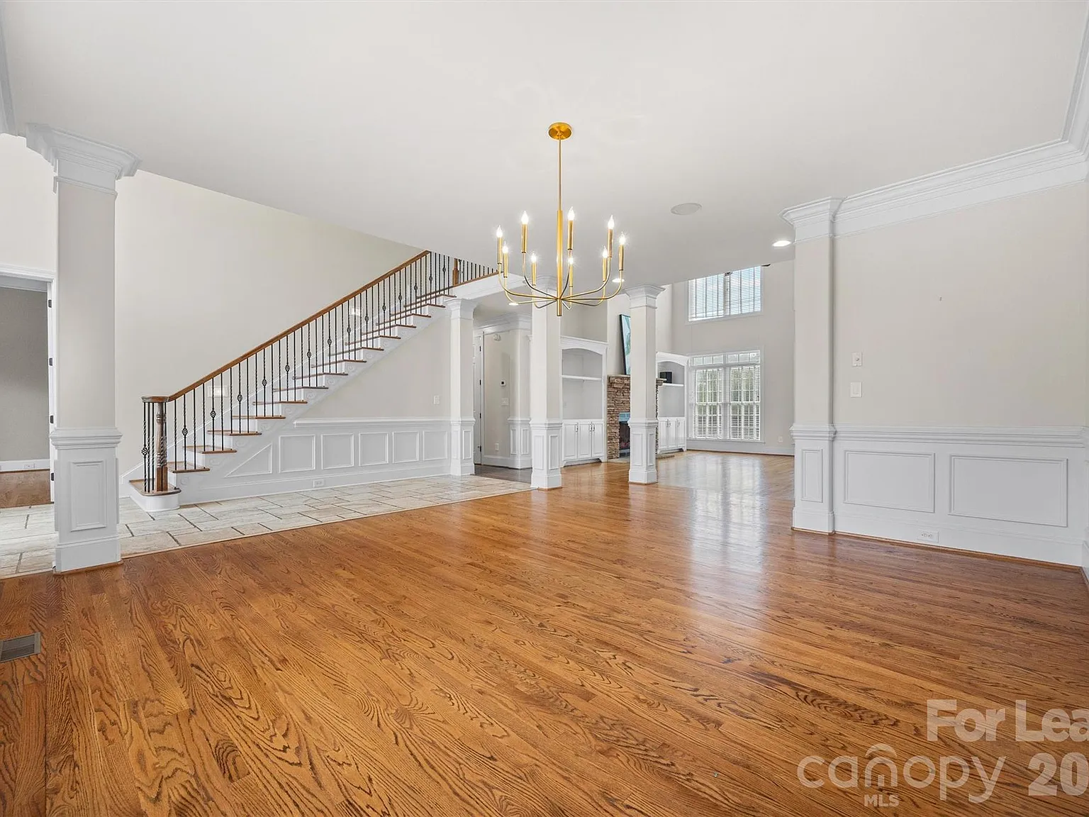 4 bed, 3.5 bath, 4571 sqft, $4,100 — Photo 4