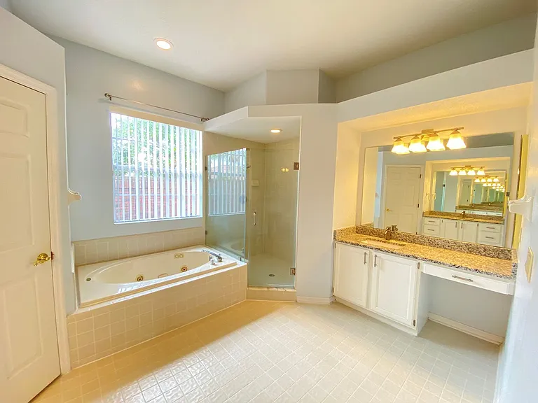 3708 Molona Dr — Photo 6