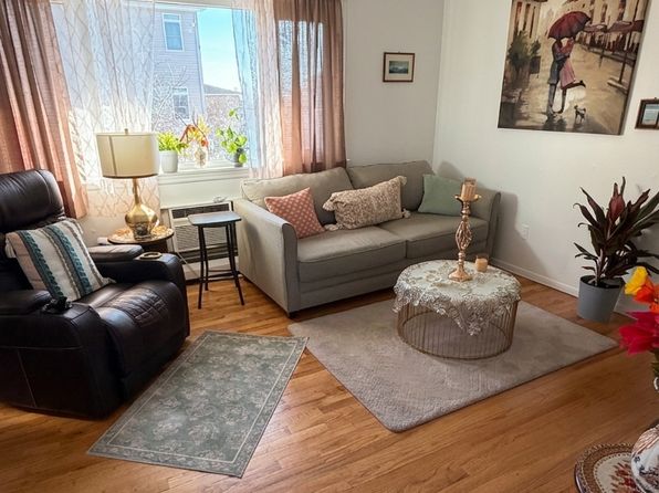 414 Harrison Ave APT 6