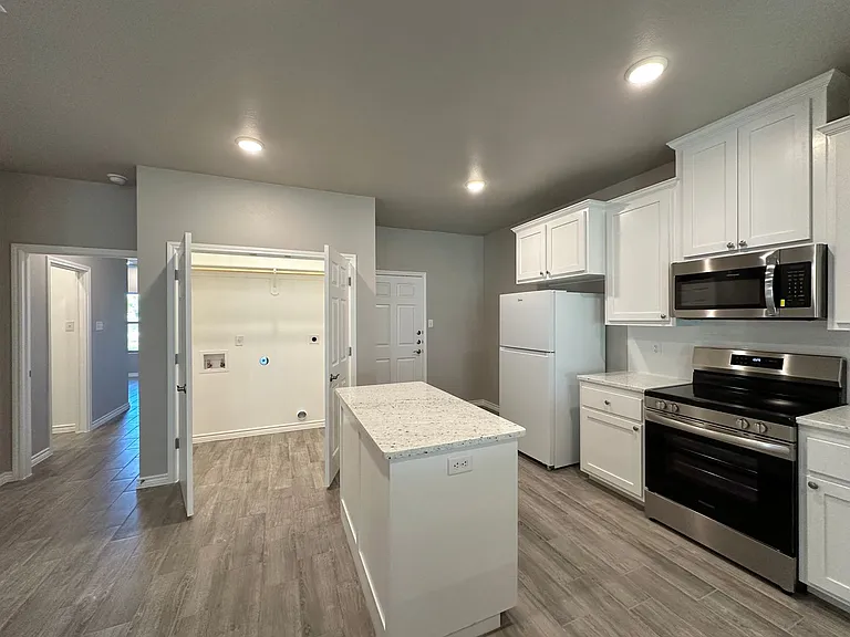 5411 Rose Garden Loop #A — Photo 36