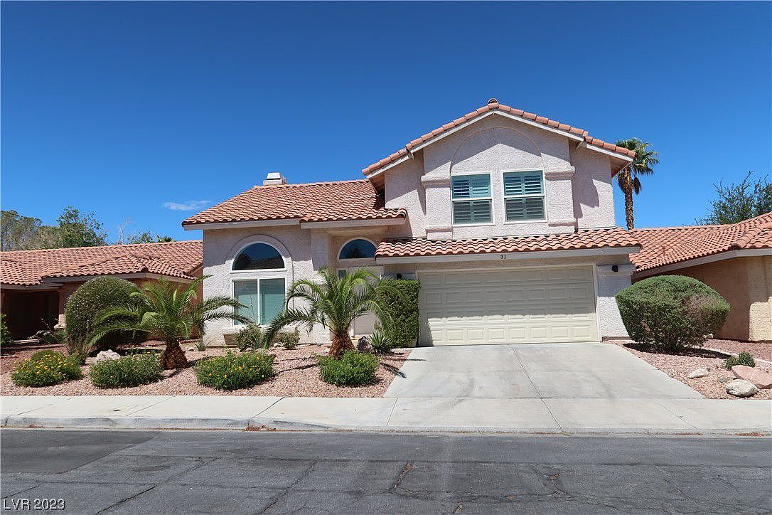 30 Fantasia Ln, Henderson, NV 89074