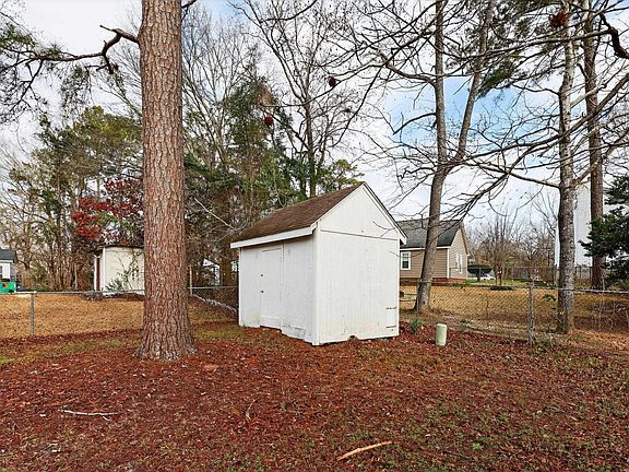 5th image of 108 Gales River Rd