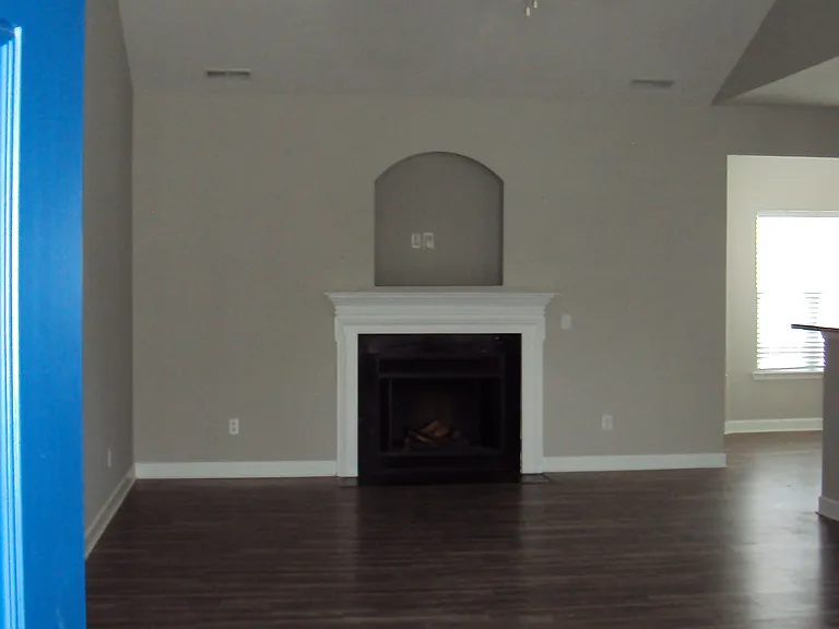 8432 Dawson Ln — Photo 2
