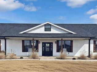 1883 S Farm Road 107, Springfield, MO 65802