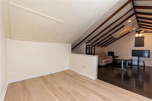 1702 Dante St #A — Photo 6