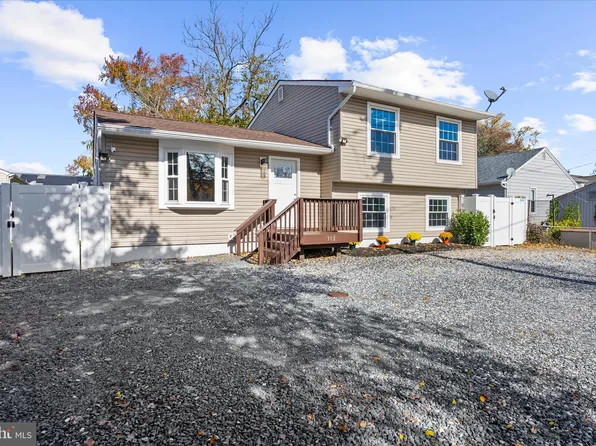 312 Londontown Rd, Edgewater, MD 21037