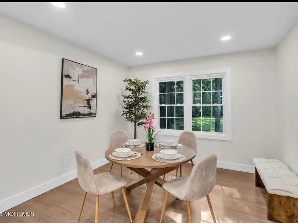 1648 Whitewater Ct, Toms River, NJ 08755