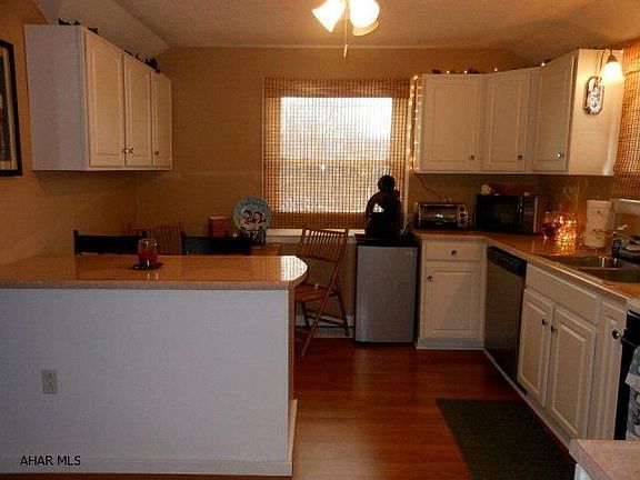 4th image of 307 Eveningtide Ave