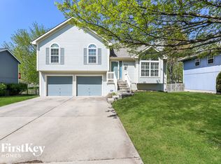 604 Canter St, Raymore, MO 64083